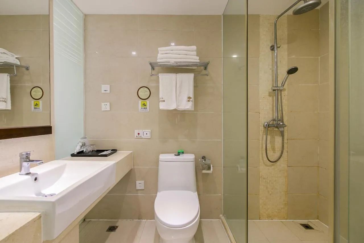 Sanya Sun And Sea Gueshouse Aparthotel 4*,  China