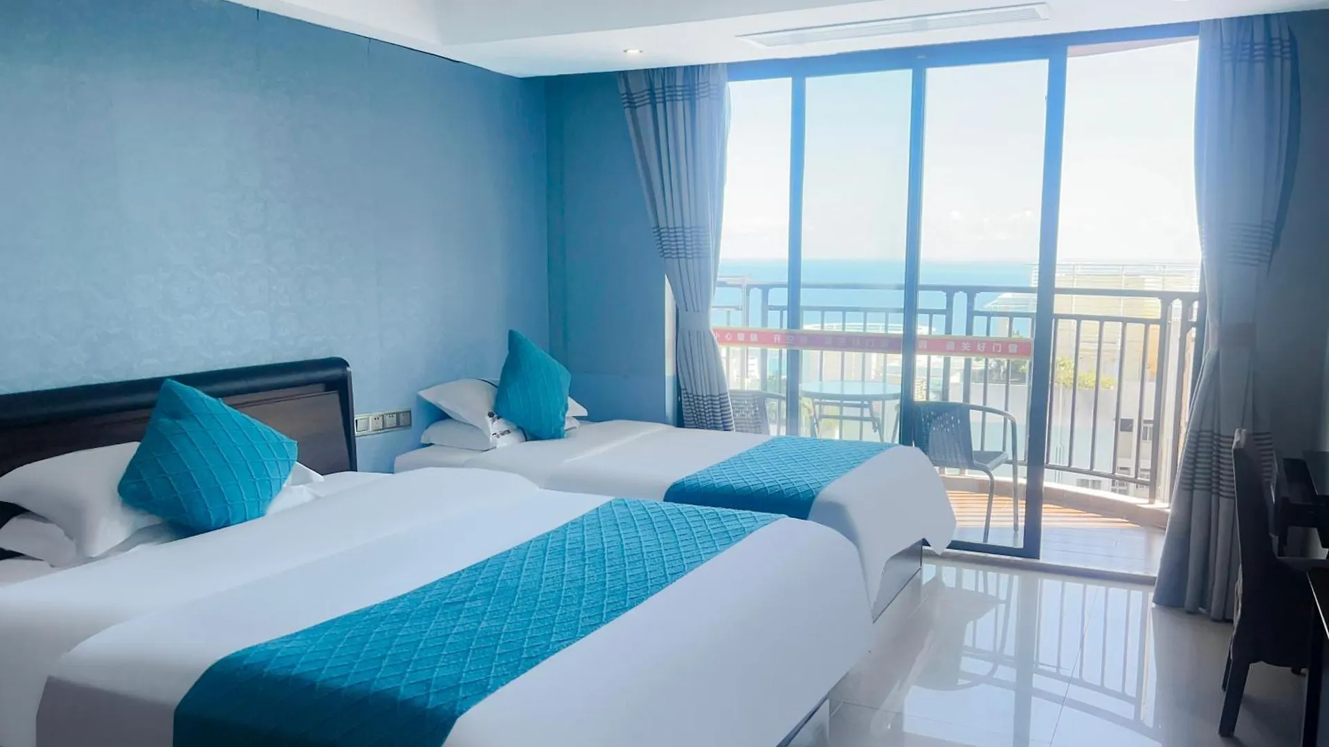 Sanya Sun And Sea Gueshouse Aparthotel 4*,  China
